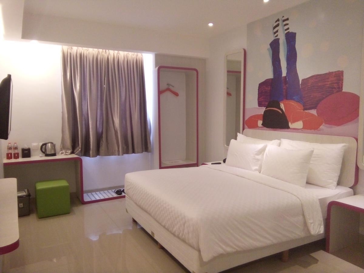 Uniq Hotel Yogyakarta Esterno foto