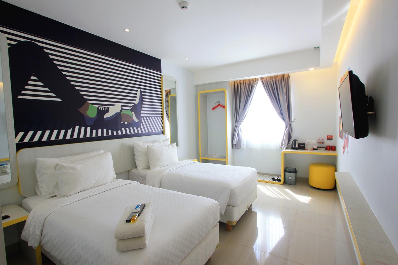 Uniq Hotel Yogyakarta Esterno foto